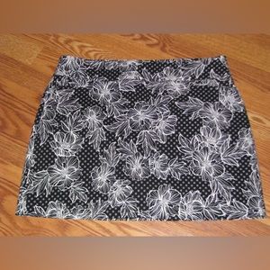 ATTYRE MISSES SKORT SIZE 14